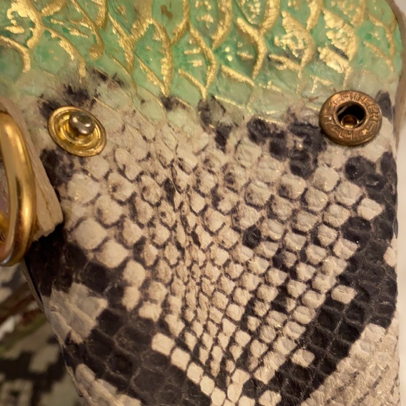 Jenrigo Snake Embossed Tote Shoulder Bag Purse - Picture 14 of 16